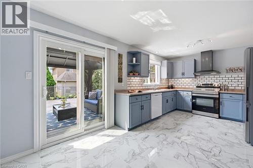 74 Liam Drive, Ancaster, ON - Indoor Photo Showing Kitchen With Upgraded Kitchen