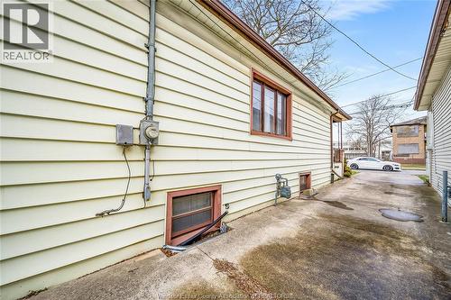 879 Felix Avenue, Windsor, ON - Outdoor