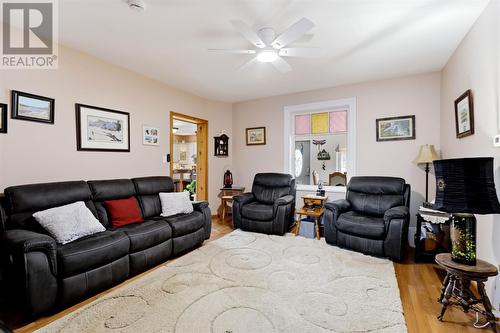 219 Main St, Thessalon, ON - Indoor Photo Showing Living Room