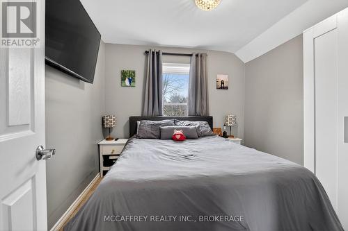 427 Thomas Street, Deseronto (Deseronto (Town)), ON - Indoor Photo Showing Bedroom