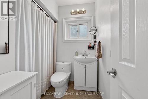 427 Thomas Street, Deseronto (Deseronto (Town)), ON - Indoor Photo Showing Bathroom