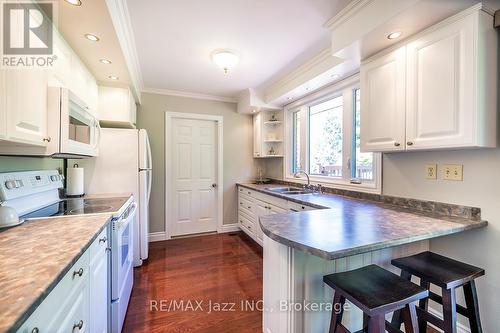 20 Twin Lane, Brighton, ON - Indoor Photo Showing Kitchen With Double Sink
