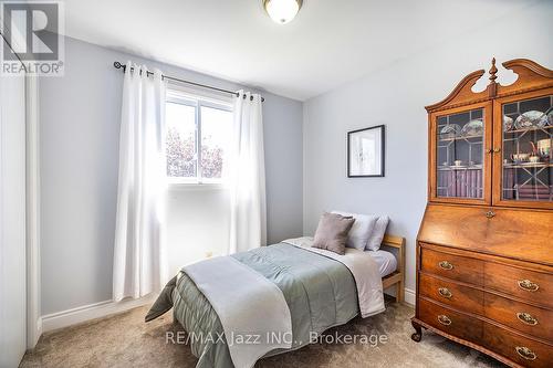 20 Twin Lane, Brighton, ON - Indoor Photo Showing Bedroom