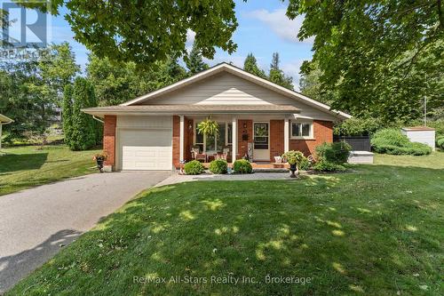 45 Janlisda Drive, Kawartha Lakes (Fenelon Falls), ON - Outdoor With Facade