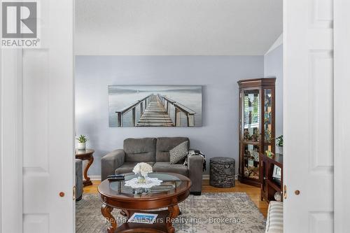 45 Janlisda Drive, Kawartha Lakes (Fenelon Falls), ON - Indoor Photo Showing Living Room