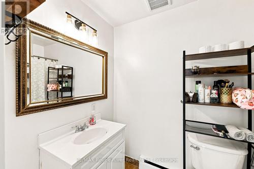 3 - 242 D'Arcy Street, Cobourg, ON - Indoor Photo Showing Bathroom