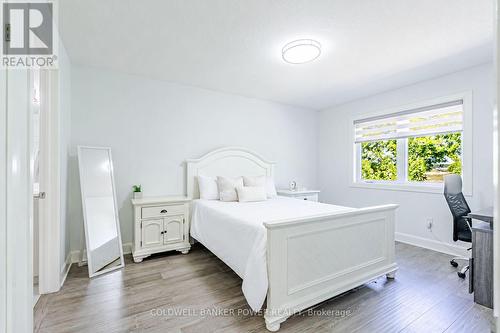 2202 Tripp Drive, London South (South V), ON - Indoor Photo Showing Bedroom
