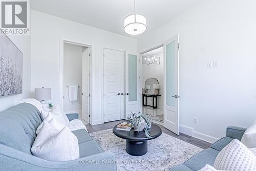 2202 Tripp Drive, London South (South V), ON - Indoor