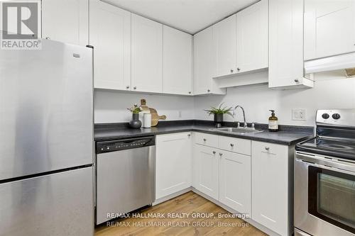 2003 - 71 Somerset Street W, Ottawa, ON - Indoor Photo Showing Kitchen