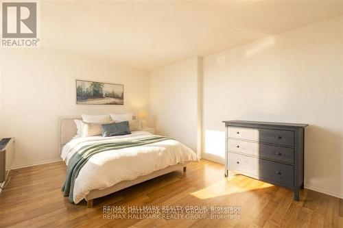 2003 - 71 Somerset Street W, Ottawa, ON - Indoor Photo Showing Bedroom