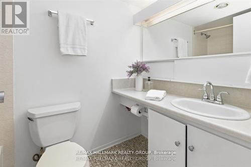 2003 - 71 Somerset Street W, Ottawa, ON - Indoor Photo Showing Bathroom