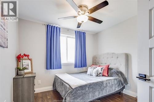 257 Robinson Avenue, Essex, ON - Indoor Photo Showing Bedroom