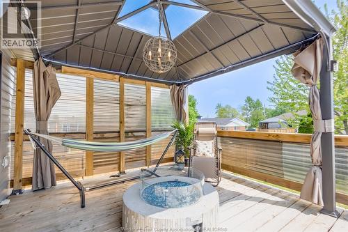257 Robinson Avenue, Essex, ON - Outdoor With Deck Patio Veranda With Exterior