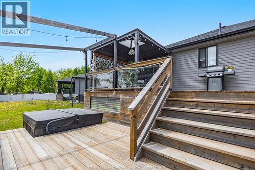 257 Robinson Avenue, Essex, ON - Outdoor With Deck Patio Veranda