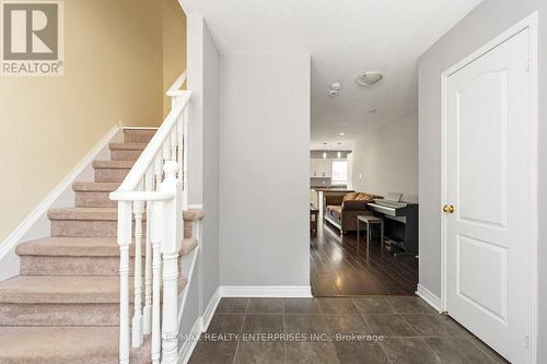 2248 Seton Crescent, Burlington, ON - Indoor Photo Showing Other Room