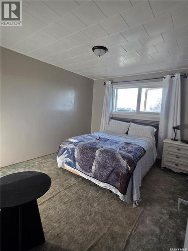 220 4Th Street Nw, Wadena, SK - Indoor Photo Showing Bedroom
