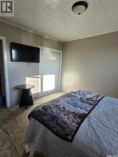 220 4Th Street Nw, Wadena, SK - Indoor Photo Showing Bedroom
