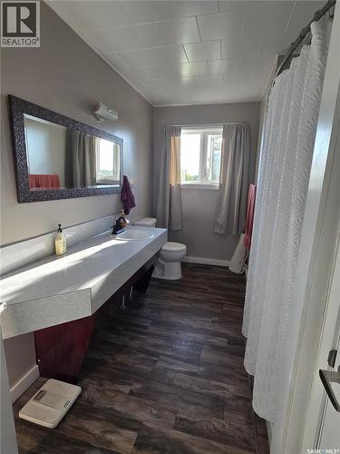 220 4Th Street Nw, Wadena, SK - Indoor