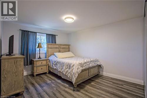 39 Ainsworth Street, Stoney Creek, ON - Indoor Photo Showing Bedroom
