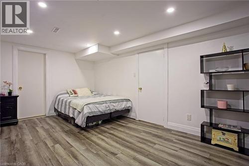 39 Ainsworth Street, Stoney Creek, ON - Indoor Photo Showing Bedroom