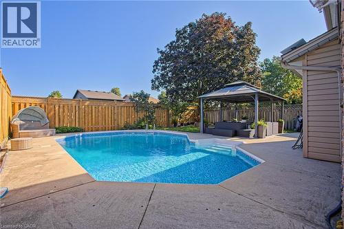 39 Ainsworth Street, Stoney Creek, ON - Outdoor With In Ground Pool With Backyard
