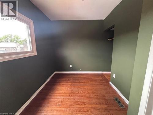 5 Viking Court Unit# 304, Grimsby, ON - Indoor Photo Showing Other Room