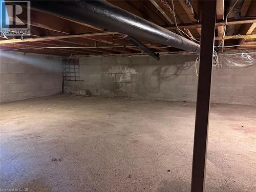5 Viking Court Unit# 304, Grimsby, ON - Indoor Photo Showing Basement