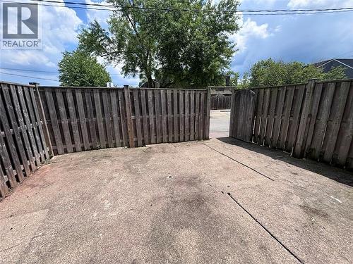 5 Viking Court Unit# 304, Grimsby, ON - Outdoor