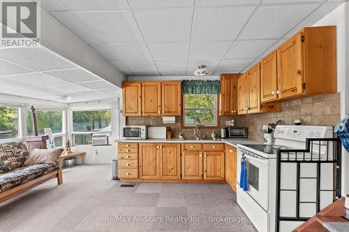 55 Fire Route 393, Trent Lakes, ON - Indoor Photo Showing Kitchen With Double Sink
