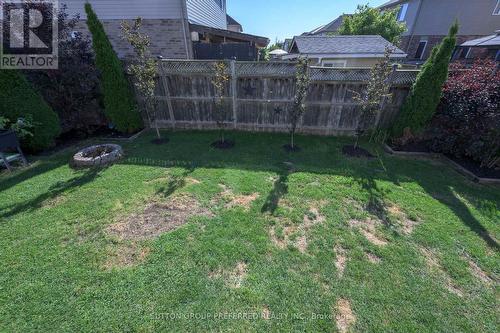 3288 Turner Crescent, London South (South U), ON - Outdoor