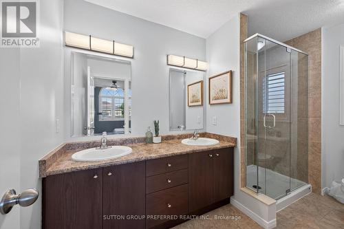 3288 Turner Crescent, London South (South U), ON - Indoor Photo Showing Bathroom