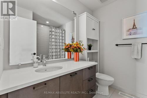 Main Bathroom - 1072 Lunar Glow Crescent, Ottawa, ON - Indoor Photo Showing Bathroom
