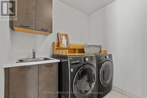 2nd Level Laundry Room - 1072 Lunar Glow Crescent, Ottawa, ON - Indoor Photo Showing Laundry Room