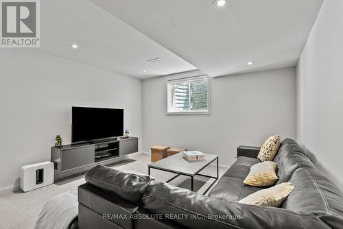 1072 Lunar Glow Crescent, Ottawa, ON - Indoor Photo Showing Living Room