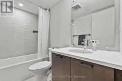 Lower level 4pce bathroom - 