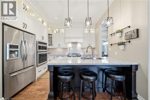 14 Ellington Place, Brantford, ON - Indoor Photo Showing Kitchen With Double Sink With Upgraded Kitchen
