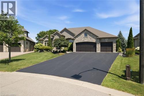 14 Ellington Place, Brantford, ON - Outdoor