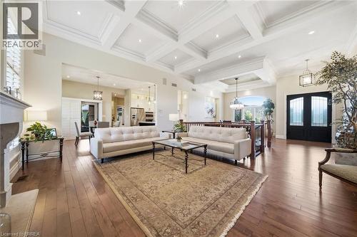 14 Ellington Place, Brantford, ON - Indoor Photo Showing Living Room