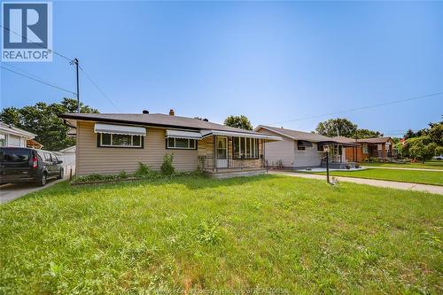 1650 Glendale, Windsor, ON - Outdoor