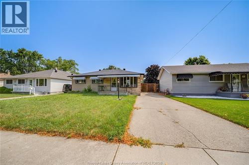1650 Glendale, Windsor, ON - Outdoor