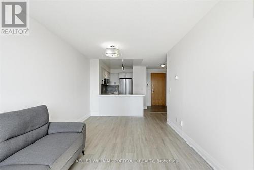 607 - 48 Suncrest Boulevard, Markham, ON - Indoor