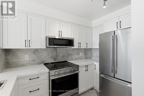 607 - 48 Suncrest Boulevard, Markham, ON - Indoor Photo Showing Kitchen