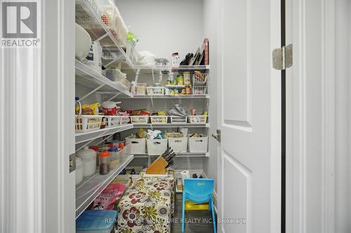 56 Sir Henry Court, King, ON - Indoor