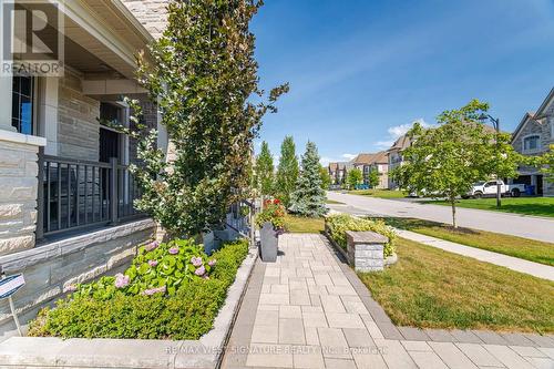 56 Sir Henry Court, King, ON - Outdoor