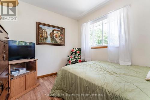 63 Lorne Avenue, Penetanguishene, ON - Indoor Photo Showing Bedroom