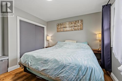 583 6Th Street W, Owen Sound, ON - Indoor Photo Showing Bedroom