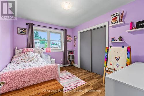 583 6Th Street W, Owen Sound, ON - Indoor Photo Showing Bedroom