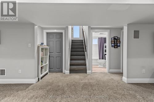 583 6Th Street W, Owen Sound, ON - Indoor Photo Showing Other Room