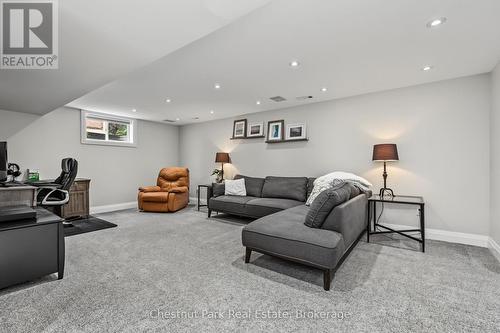 583 6Th Street W, Owen Sound, ON - Indoor