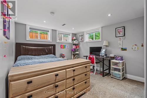 583 6Th Street W, Owen Sound, ON - Indoor Photo Showing Bedroom